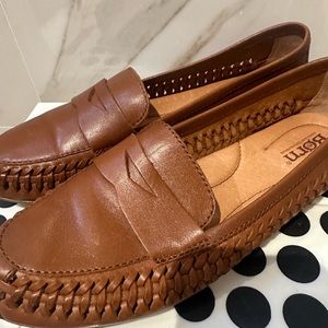 Born Women’s leather loafers